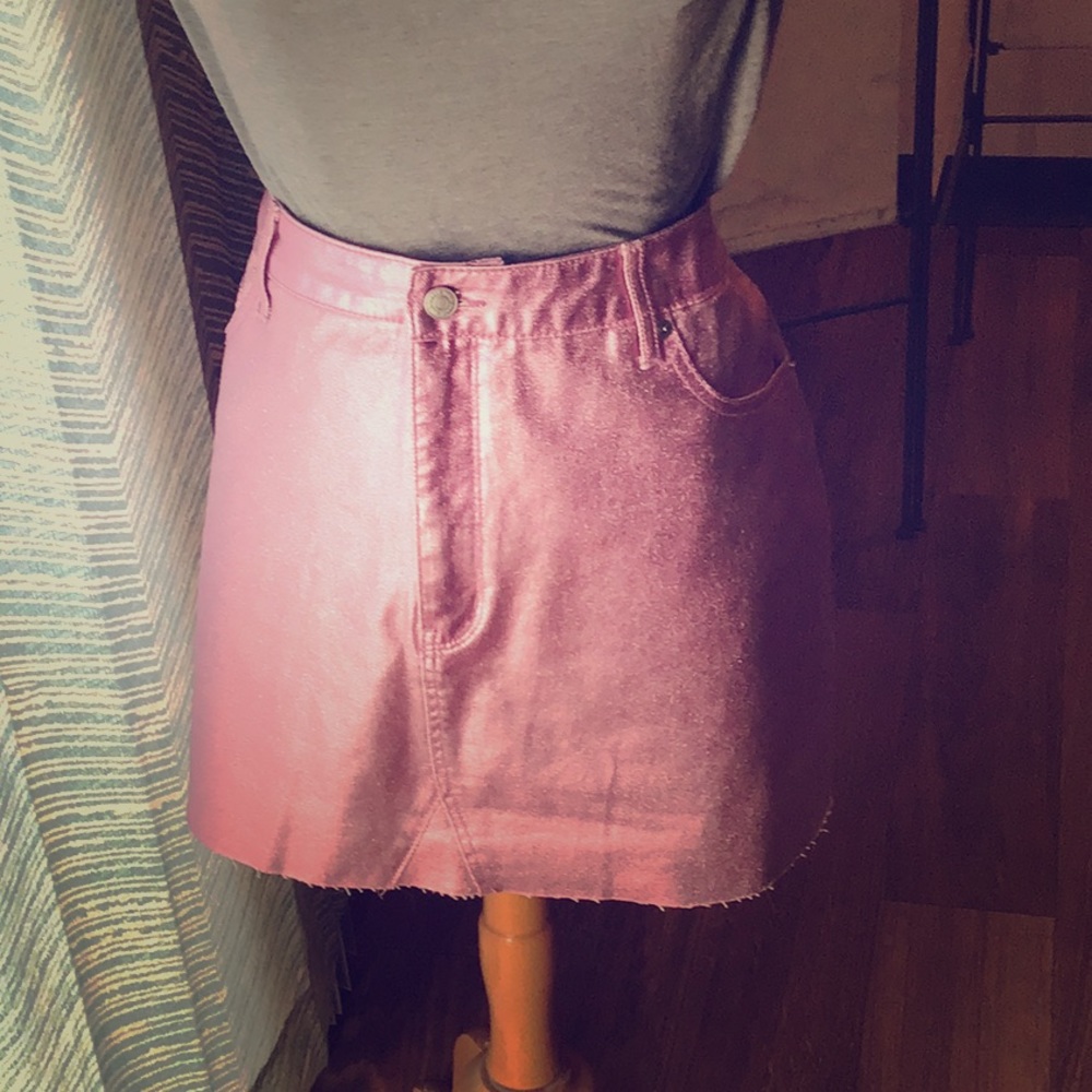 Metallic pink cut off skirt